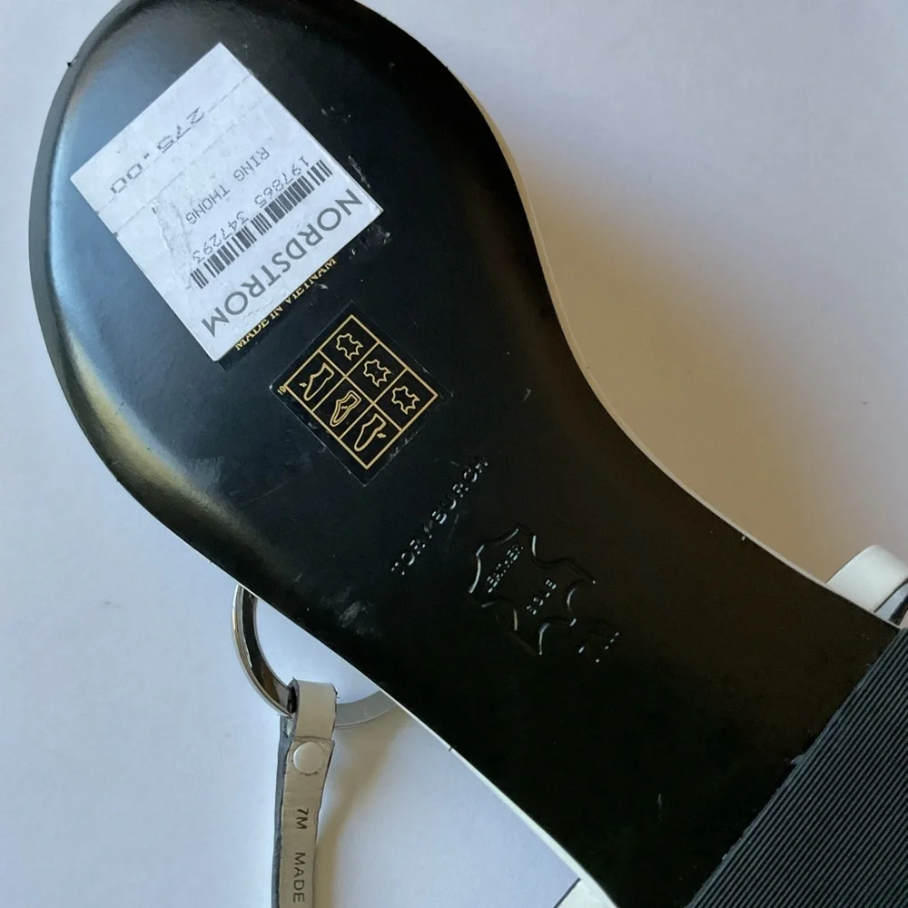 TORY BURCH LEATHER RING THONG WHITE SIZE 7 NWT NO BOX